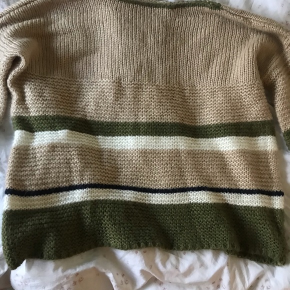 Bell Sleeved Knit Sweater - Picture 5 of 6